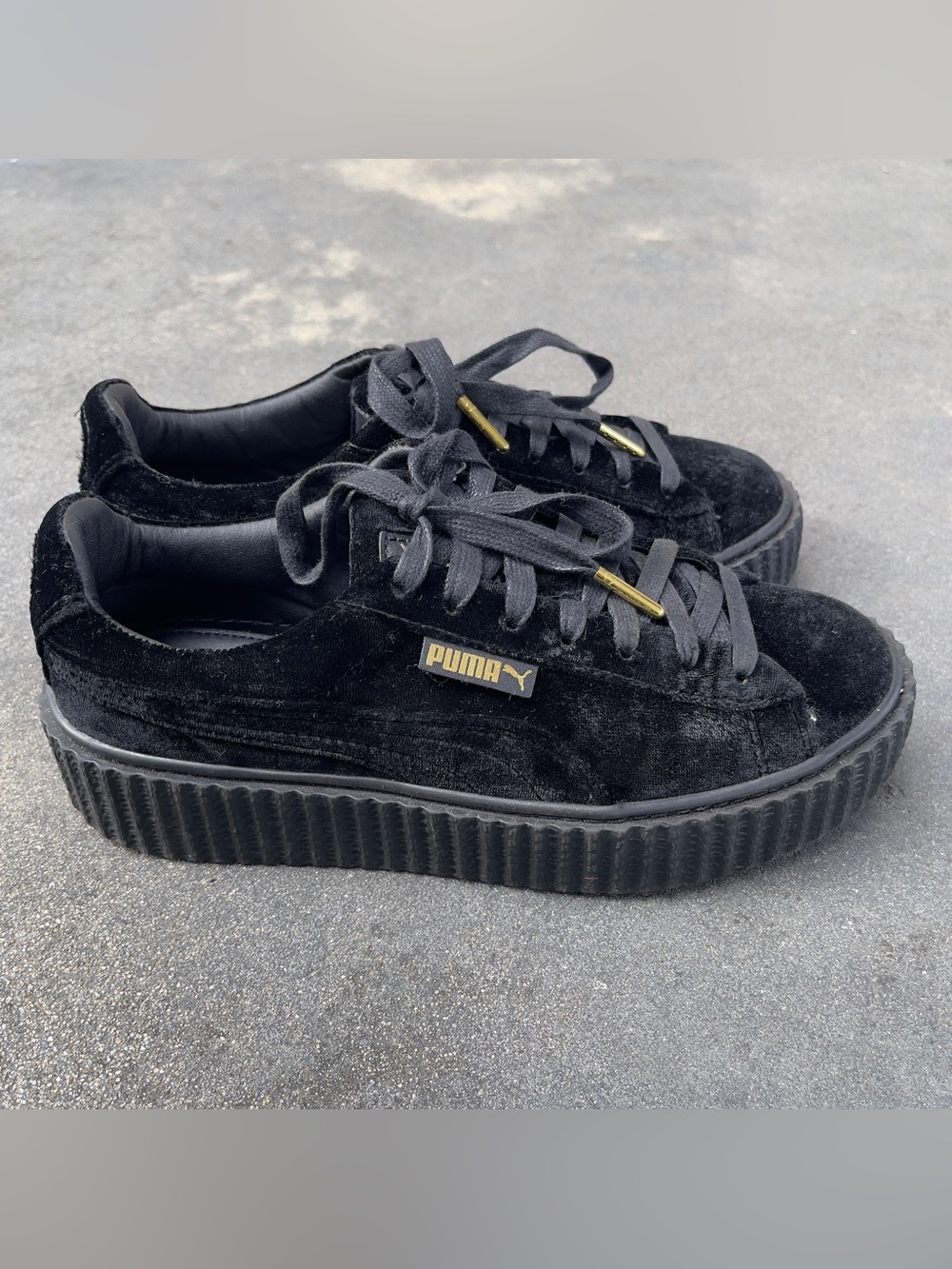 Puma Fenty by Rihanna Creeper Velvet Sneakers Black Size 7.5